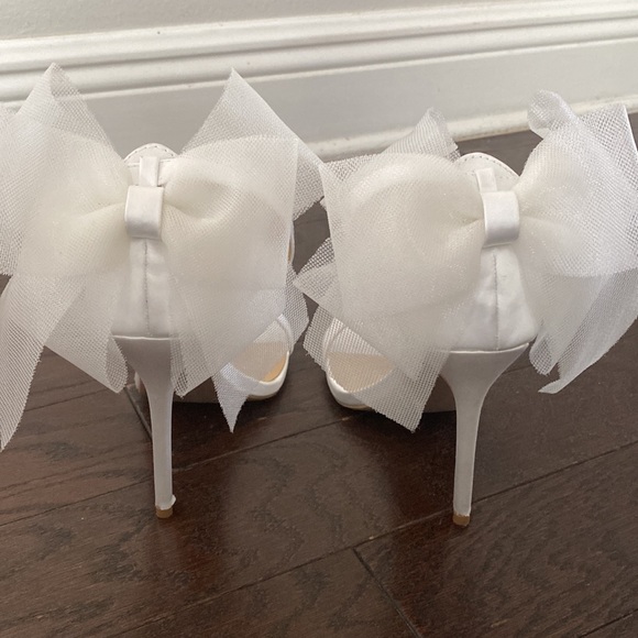 Lulus Ayanna Ivory Satin Bow Ankle Strap High Heel Sandals Size 6.5 - Picture 10 of 16